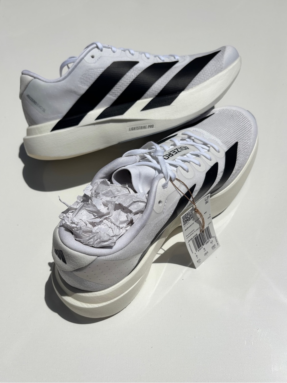 Adidas Woman’s Adizero Evo SL
(Super trainer) White/Black
